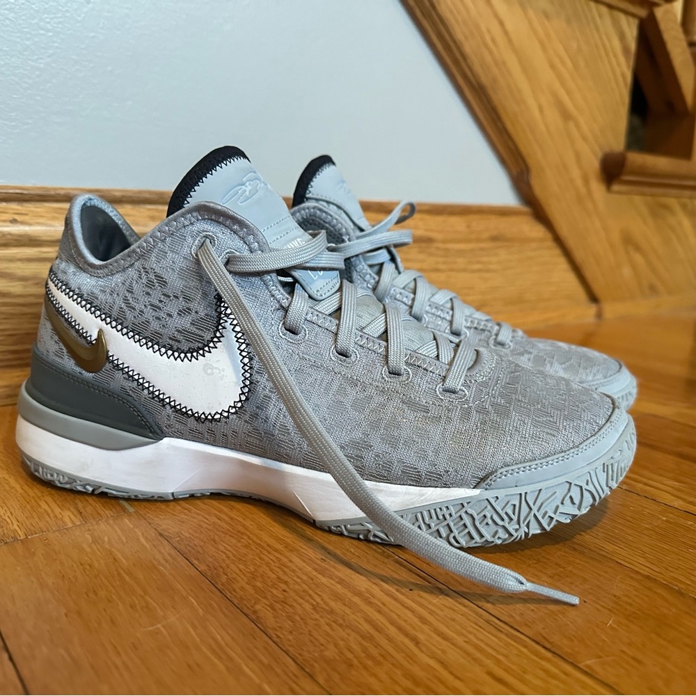 Men 8.5 NXXT LBJ Nike Air Zoom